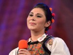 Andreea Ghitiu pe scena festivalului de la Suceava
