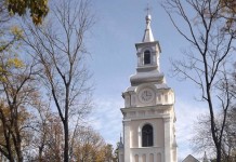 Se resfinţeşte mormântul episcopului maramureşean Mihail Pavel