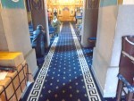 Aspect-din-interiorul-Catedralei-cu-noi-covoare