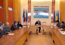 Delegaţie din oraşul Dragomireşti la Prefectură: Cetăţenii vor revenirea la comună
