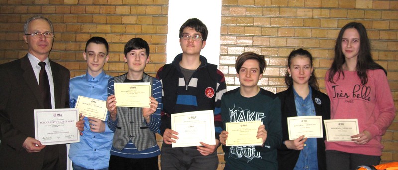 Prof. Cristian Heuberger si premiantii AMC