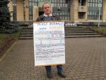 Protestatar Vasile Les 003