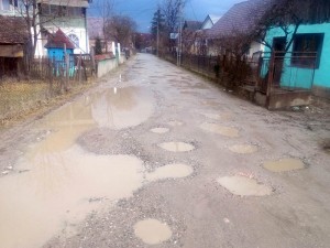 Stradă neasfaltată