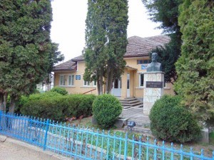 Sediul primăriei Băseşti