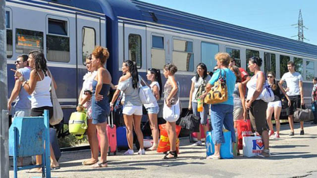 Tren direct spre Litoral