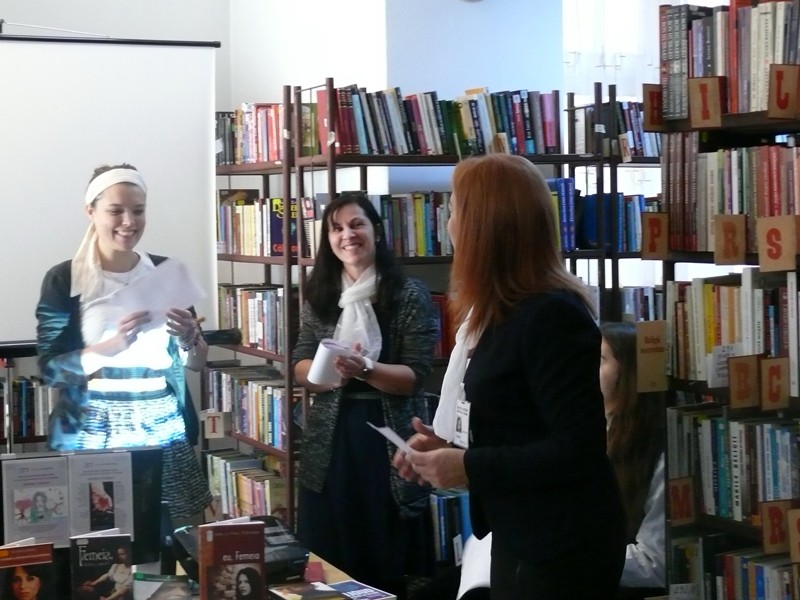 concurs-literar-si-dezbatere-pe-tema-violentei-asupra-femeilor