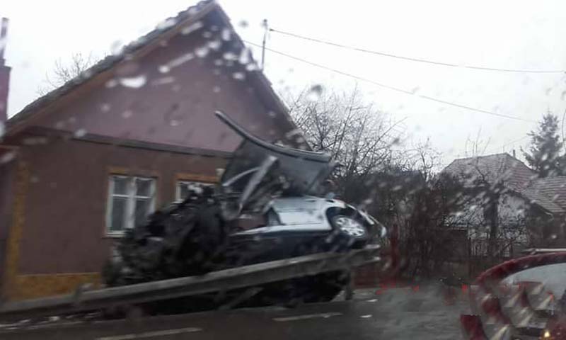 accident-tautii-de-sus