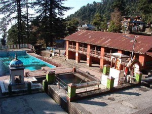 Templu şi piscina indu'