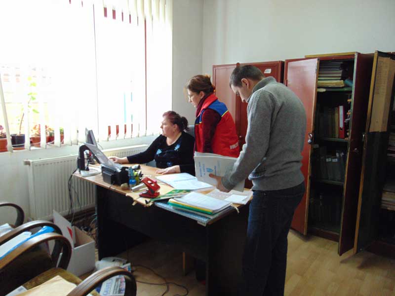 functionari-publici-in-Primaria--Budesti