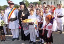 Episcopul Iustin la hramul mănăstirii din Dealu Mare