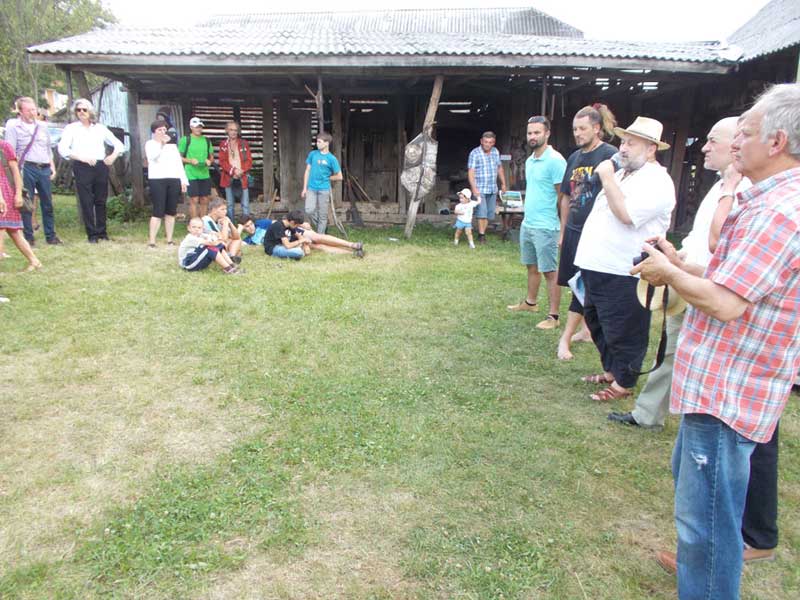 Personalităţi prezente la expoziţia lăpuşenilor Personalităţi prezente la expoziţia lăpuşenilor