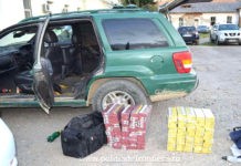 Fără permis de conducere, un maramureşean a abandonat maşina cu ţigări de contrabandă