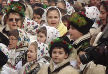 MARMAŢIA 1969-2017 • Festivalul Datinilor de Iarnă 27-28 decembrie Dobaşii mici din Vadu Izei