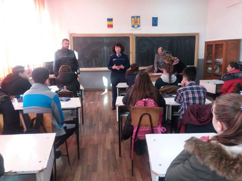 dialog-politia