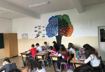 De la tineri adunate şi comunităţii date