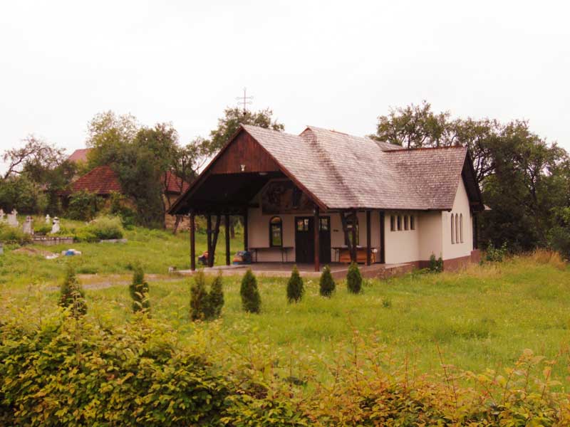 Capelă-modernă-la-Coas
