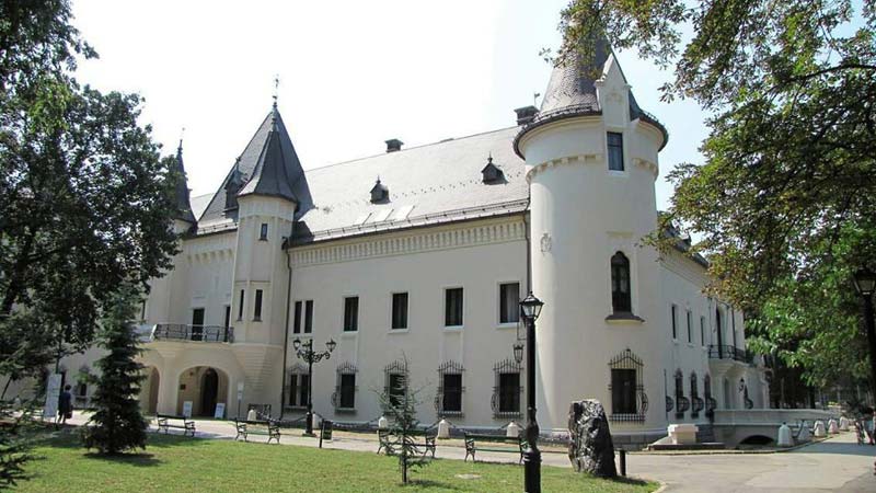 castelul-karoly