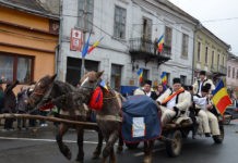 Căruţele care parcurg “Drumul Unirii” au pornit din Maramureşul Voievodal spre Alba Iulia