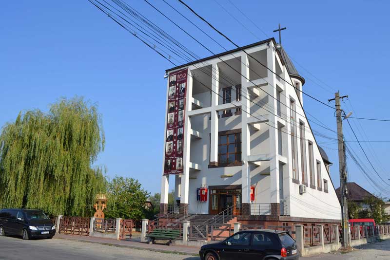 Biserica-greco-catolică-din-Târgu-Lăpuş Biserica greco-catolică Târgu Lăpuş, Maramureş