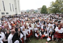 Hramul bisericii din Rozavlea