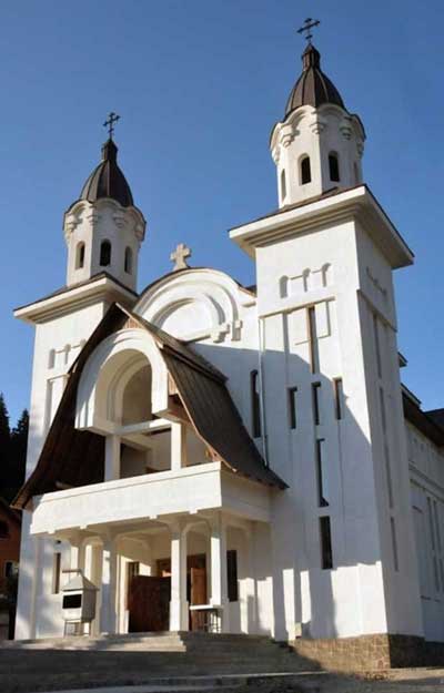 biserica-cavnic