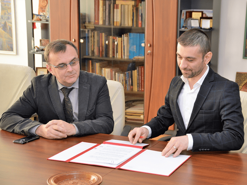 semnare contract management Maris3