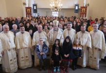 Sfânta Liturghie Arhierească la biserica „Sfinţii Apostoli Petru şi Pavel” din Baia Mare