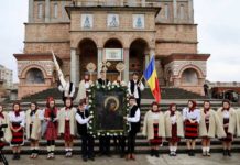 Icoana făcătoare de minuni „Maica Domnului Îndurerată” de la Mănăstirea Rohia a ajuns la Catedrala Episcopală „Sfânta Treime” din Baia Mare