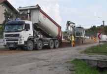 În Fărcașa • Bandă provizorie pentru circulația auto