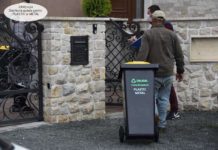 Distribuire de pubele în Fărcașa