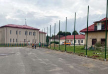 Terenul de sport, aproape de finalizare în Mireșu Mare