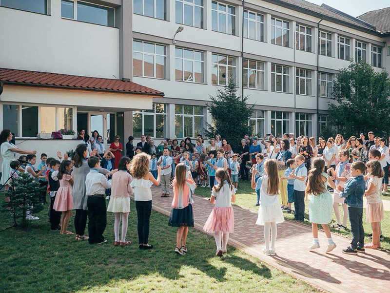 scoala alexandru rusu 2