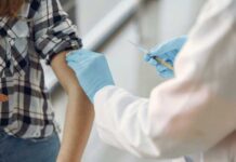 Personalul din învățământ, vaccinat cu prioritate
