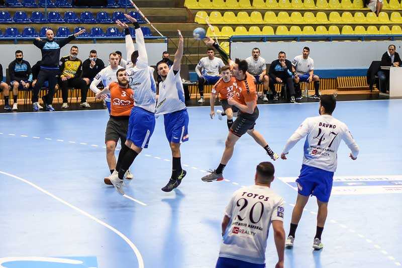 Minaur---Anorthosis,-tur