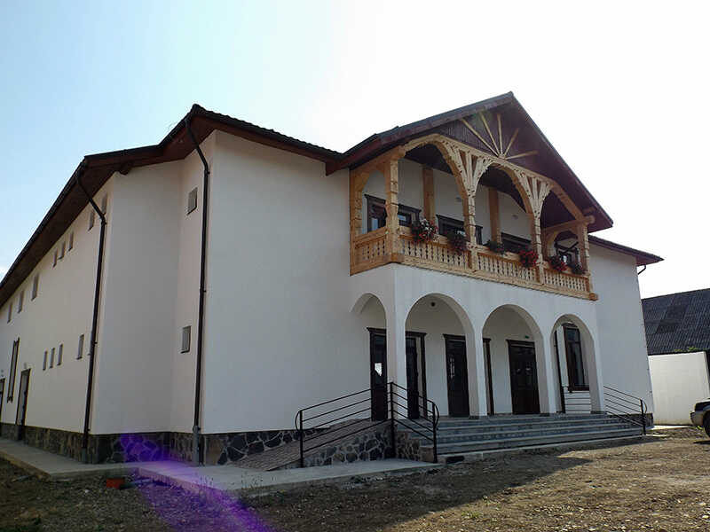 casa cultura dragomiresti