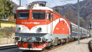tren-cfr-calatori