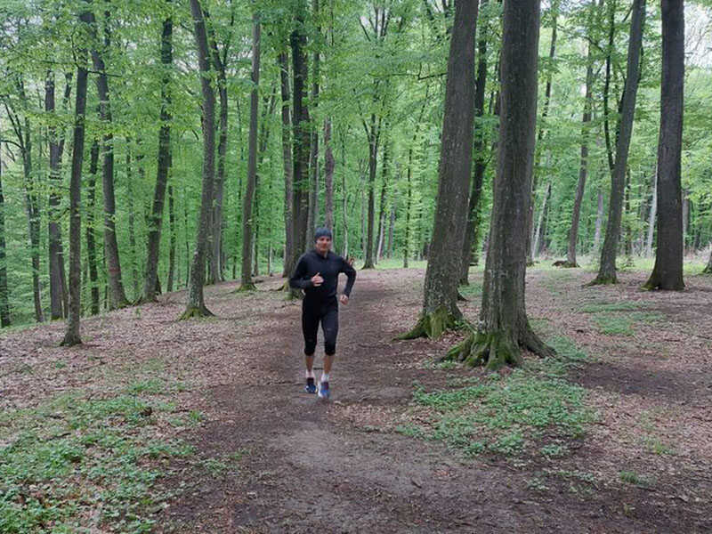 Artur Mikloș, Trivale