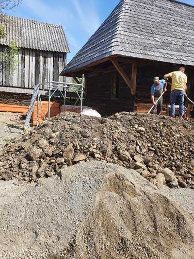 lucrari-casa-muzeu-poienile-izei