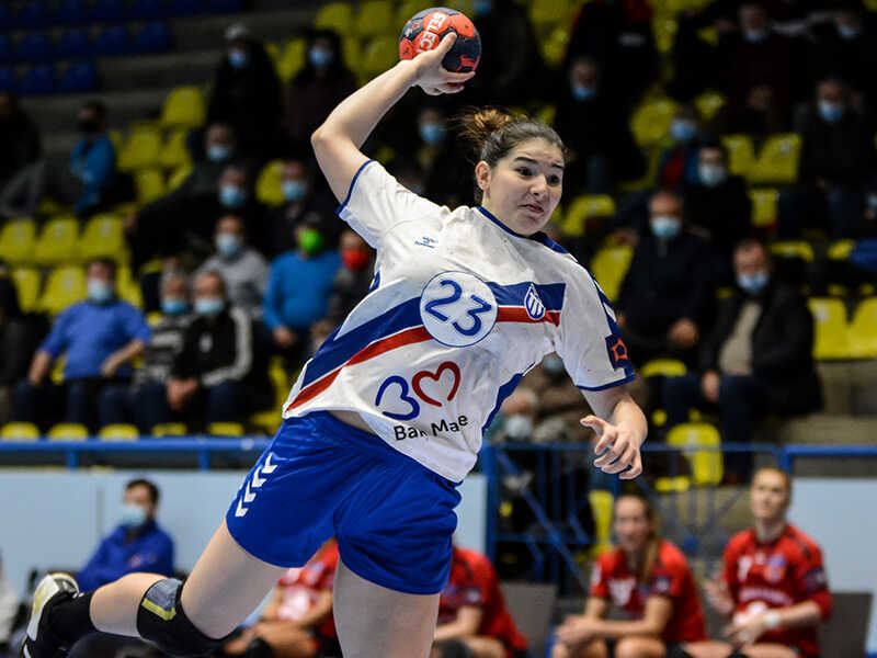 Minaur, campionat