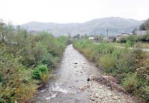 În Repedea • Îndiguirea râului, în execuție