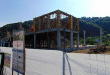În sfârşit, avem constructori serioşi în Groşii Ţibleşului!