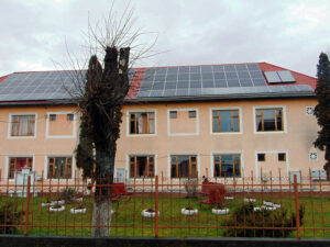 panouri fotovoltaice Tg lapus camin batrani