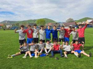Gloria, U17