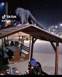 loc vandalizat lapus