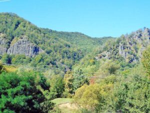 inter-Pietrele-Soimului-si-PIatra-Bulzului