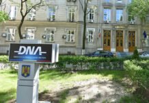 Directorii Casei de Asigurări de Sănătate Maramureș, sub control judiciar, pentru luare de mită