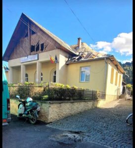 camin cultural poienile de sub munte