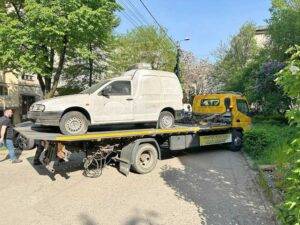 masina-ridicata-baia-mare