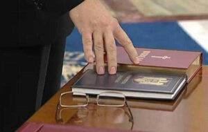 juramant-biblia-parlament