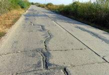 Se distrug drumurile de beton!